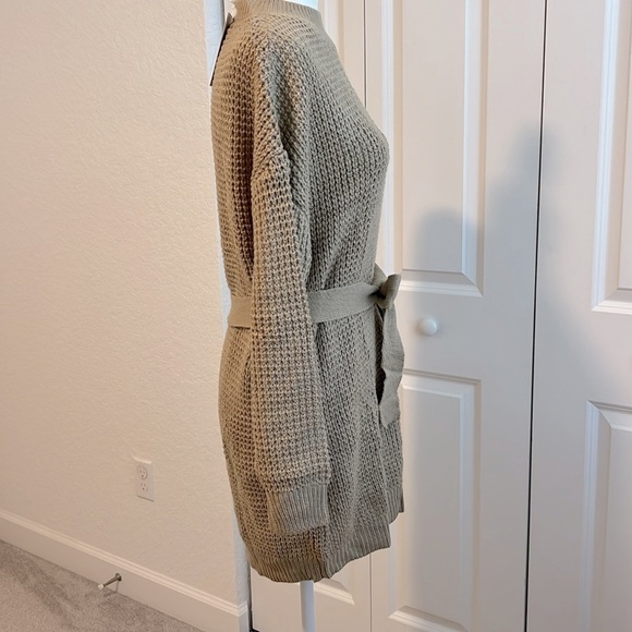 NWT Cozy Waffle Knit Crewneck Sweater Dress with Belt Tan Size Medium - Picture 9 of 15